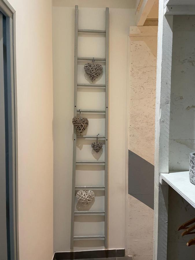 Les Martres-de-Veyre Bel Appartement Chic Et Cosy. מראה חיצוני תמונה