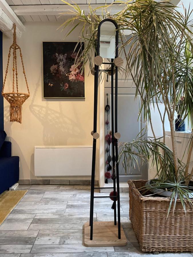 Les Martres-de-Veyre Bel Appartement Chic Et Cosy. מראה חיצוני תמונה